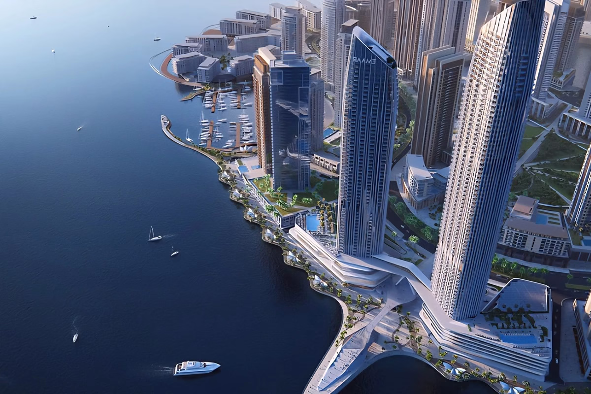 Panoramic view of luxury waterfront apartments in Dubai Creek Harbour